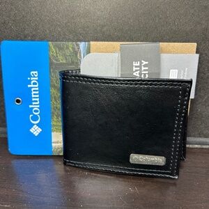 Columbia Extra Capacity Bifold Wallet